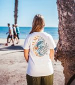 camiseta-ilustracion-espalda-algodon-organico-blanca-verano